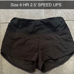 (Only worn 3 times) Size 6 HR 2.5’ Speed Up shorts